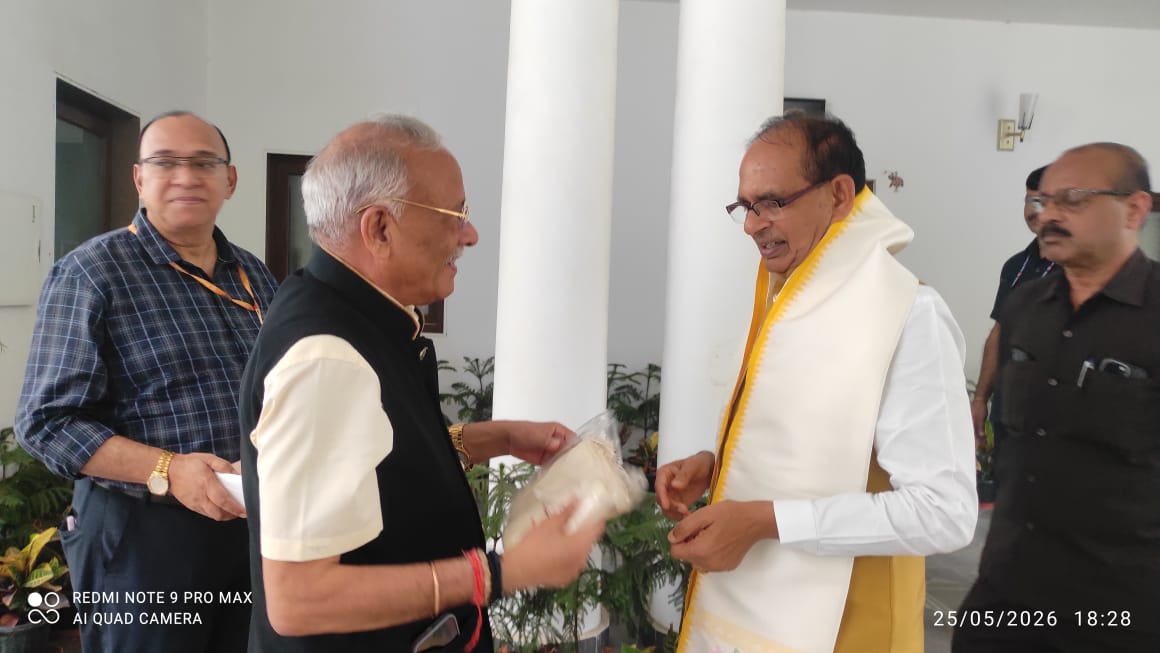 Hon’ble VC, CAU, Imphal paid courtesy visits to Shri Shivraj Singh Chouhan, Hon’ble Union Minister of Agriculture & Farmers Welfare